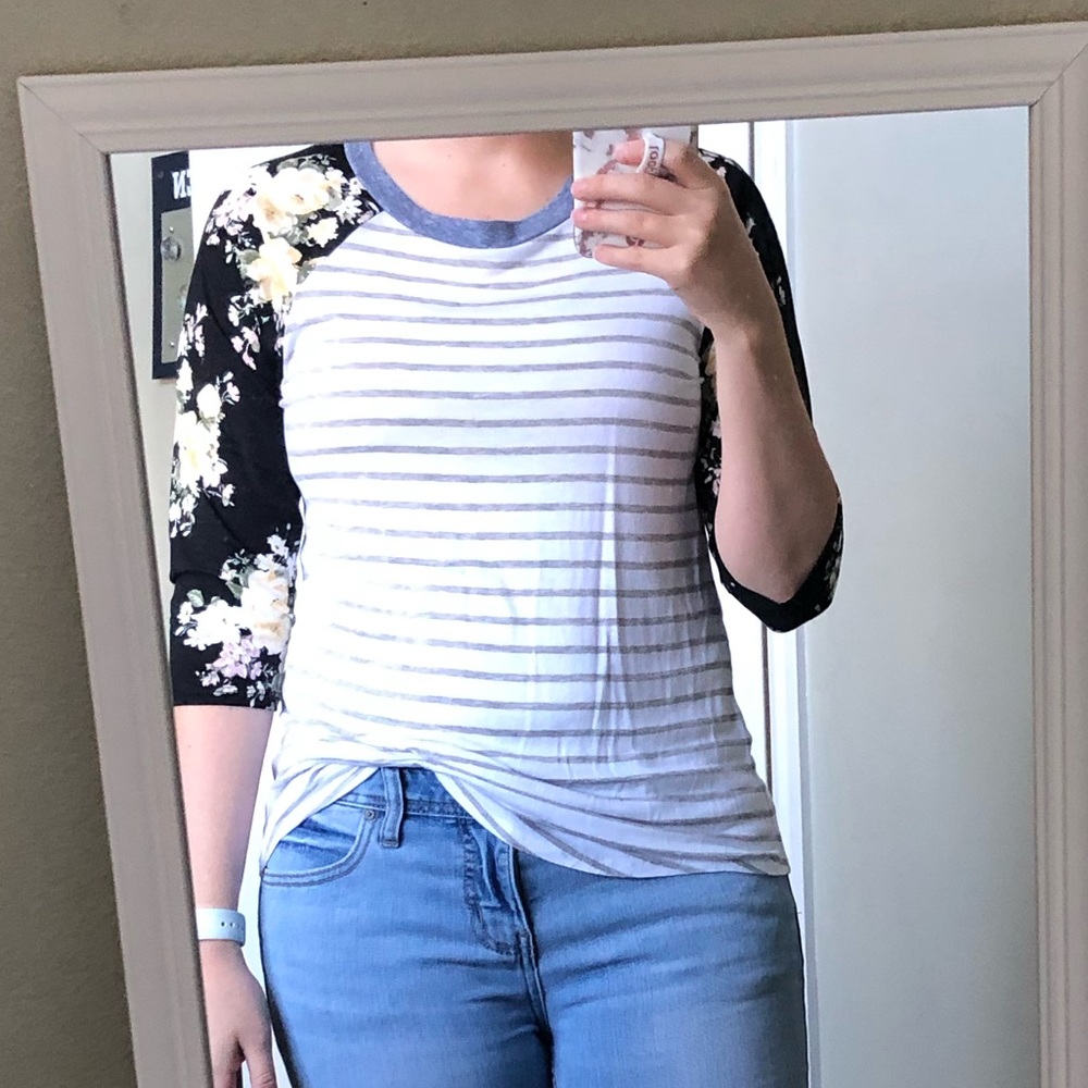 Floral ¾ Sleeve Top